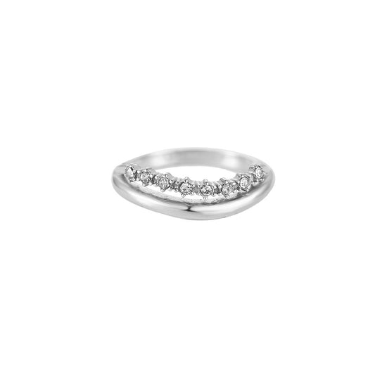 Elegant silver ring